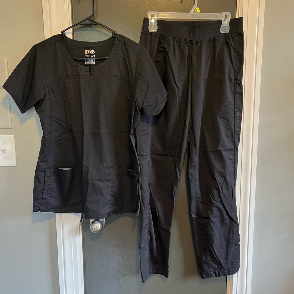 WonderWink Pro scrub set - black